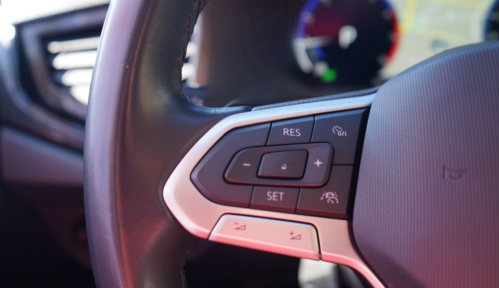 Volkswagen Polo 1.0 TSI DSG Life LED Navi Kamera ACC DAB foto 18