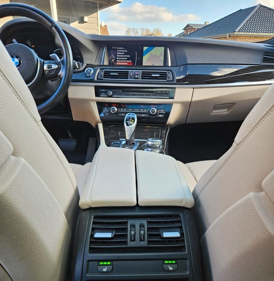 BMW 530d xDrive Touring A Luxury Line Luxury Line foto 5