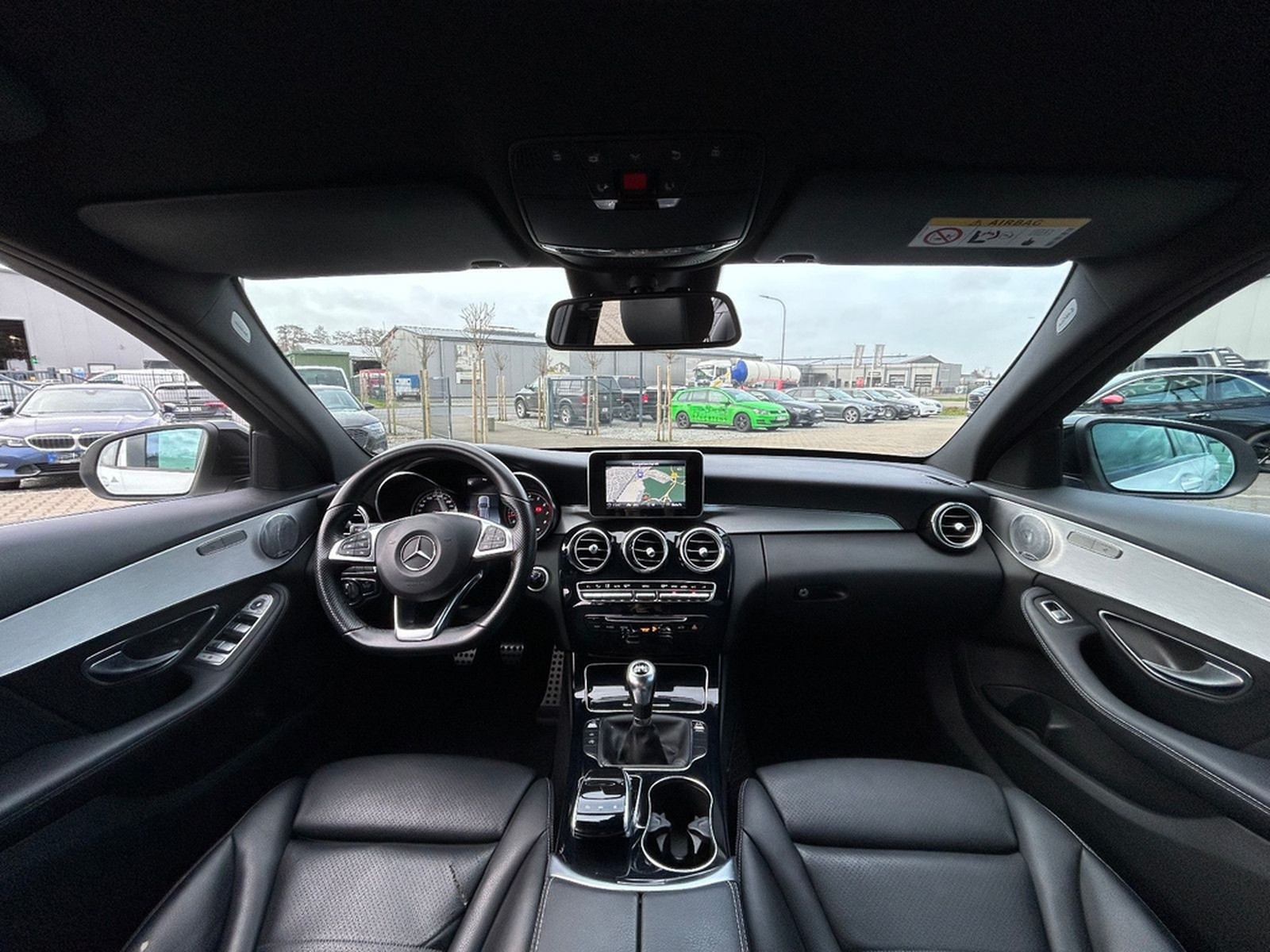 Mercedes-Benz C200 T AMG-Line Night LED Kamera Burmester 19" foto 16