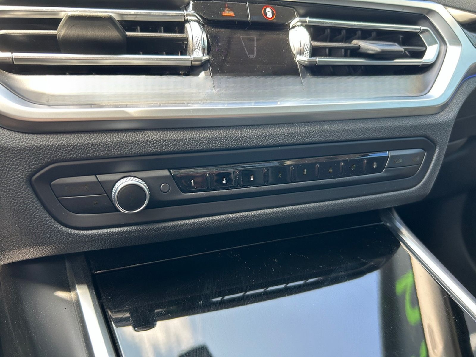 BMW 320d SportLine Autom. LED AHK Navi HUD Pano 17" foto 28
