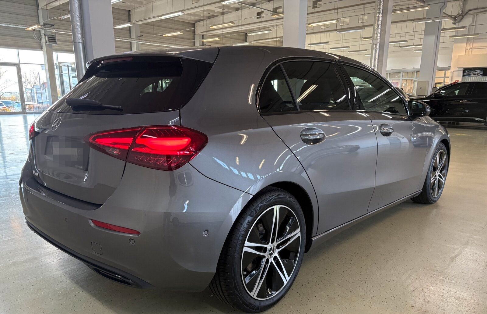 Mercedes-Benz A 200 Progr MBUX Distronic RüCam LED Night foto 5