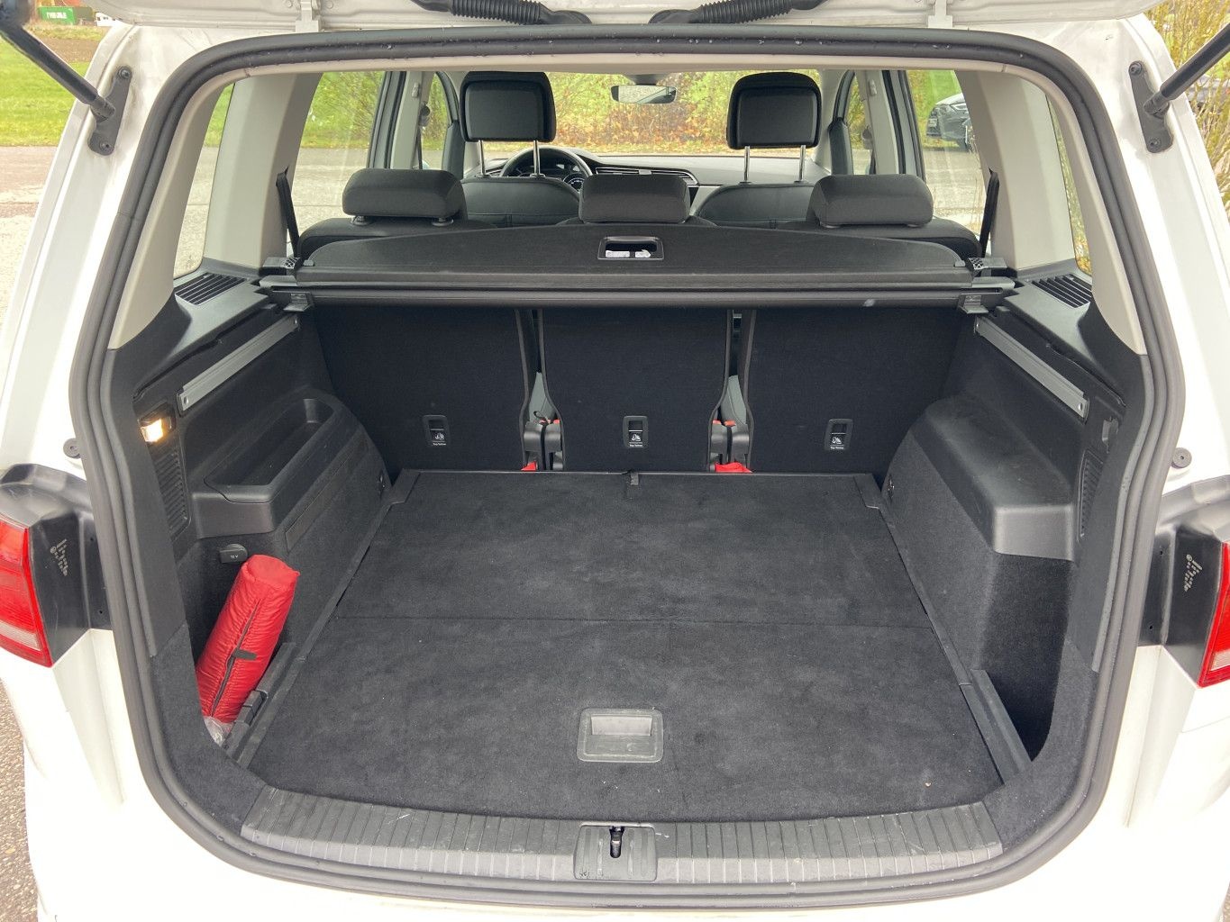 Volkswagen Touran 2.0 TDI DSG Comfortline NAVI+LED+PARKASSI foto 11