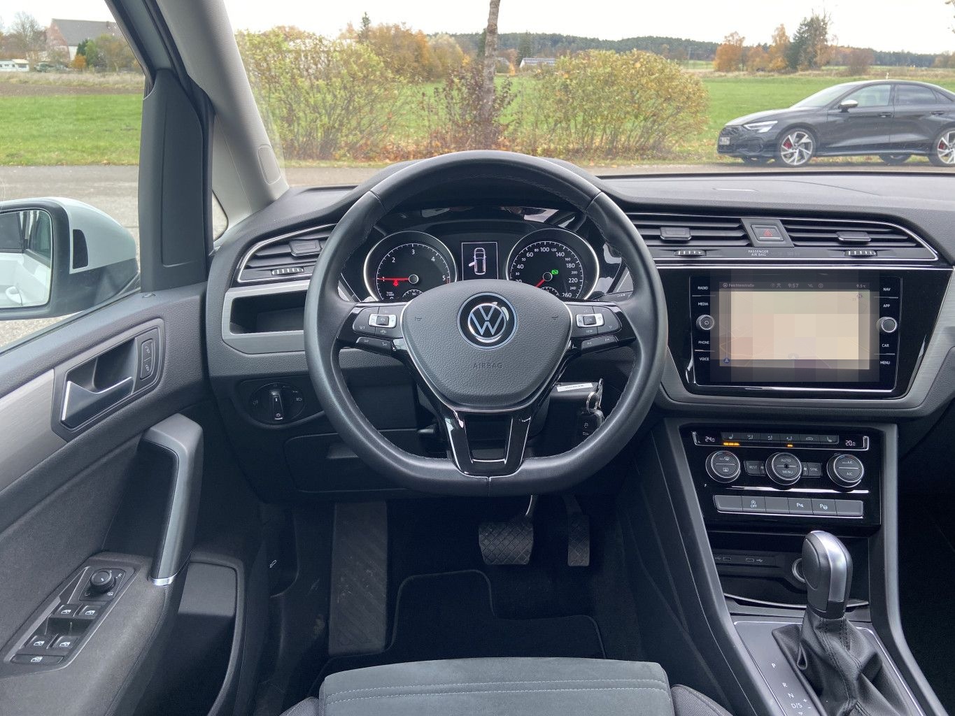 Volkswagen Touran 2.0 TDI DSG Comfortline NAVI+LED+PARKASSI foto 8