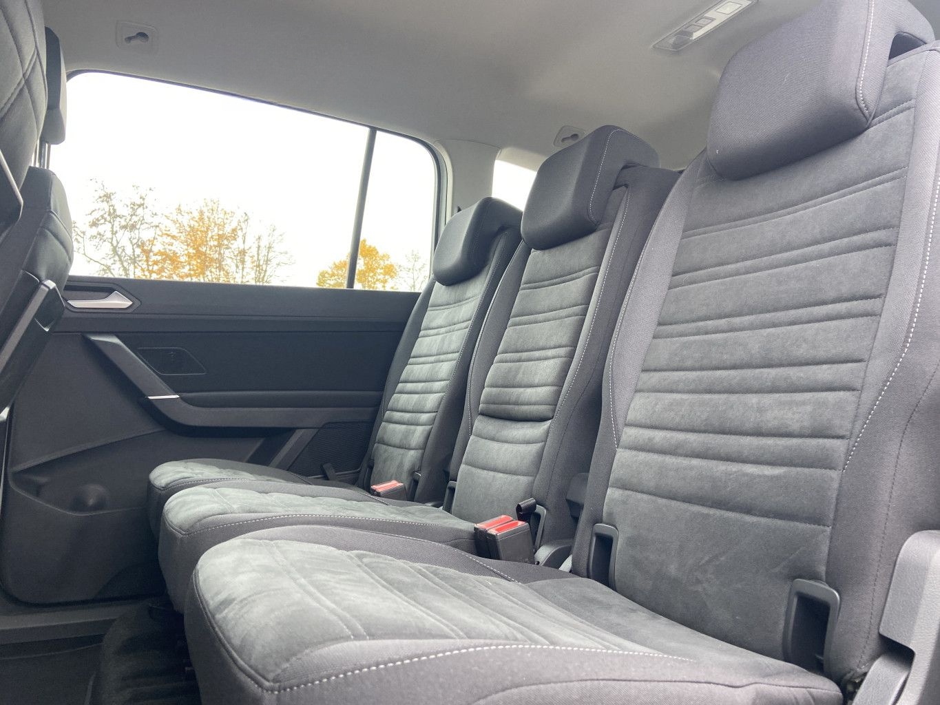 Volkswagen Touran 2.0 TDI DSG Comfortline NAVI+LED+PARKASSI foto 10