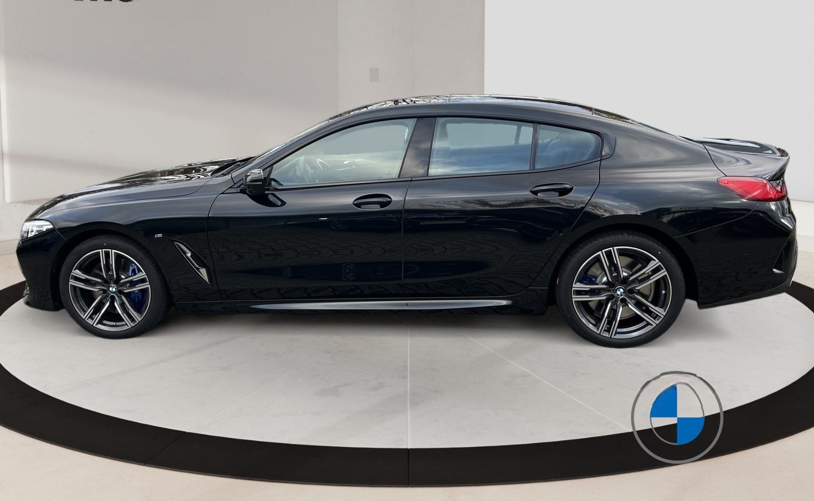 BMW 840i xDrive Gran Coupé M Sport 19" Pano Wärmekom foto 3