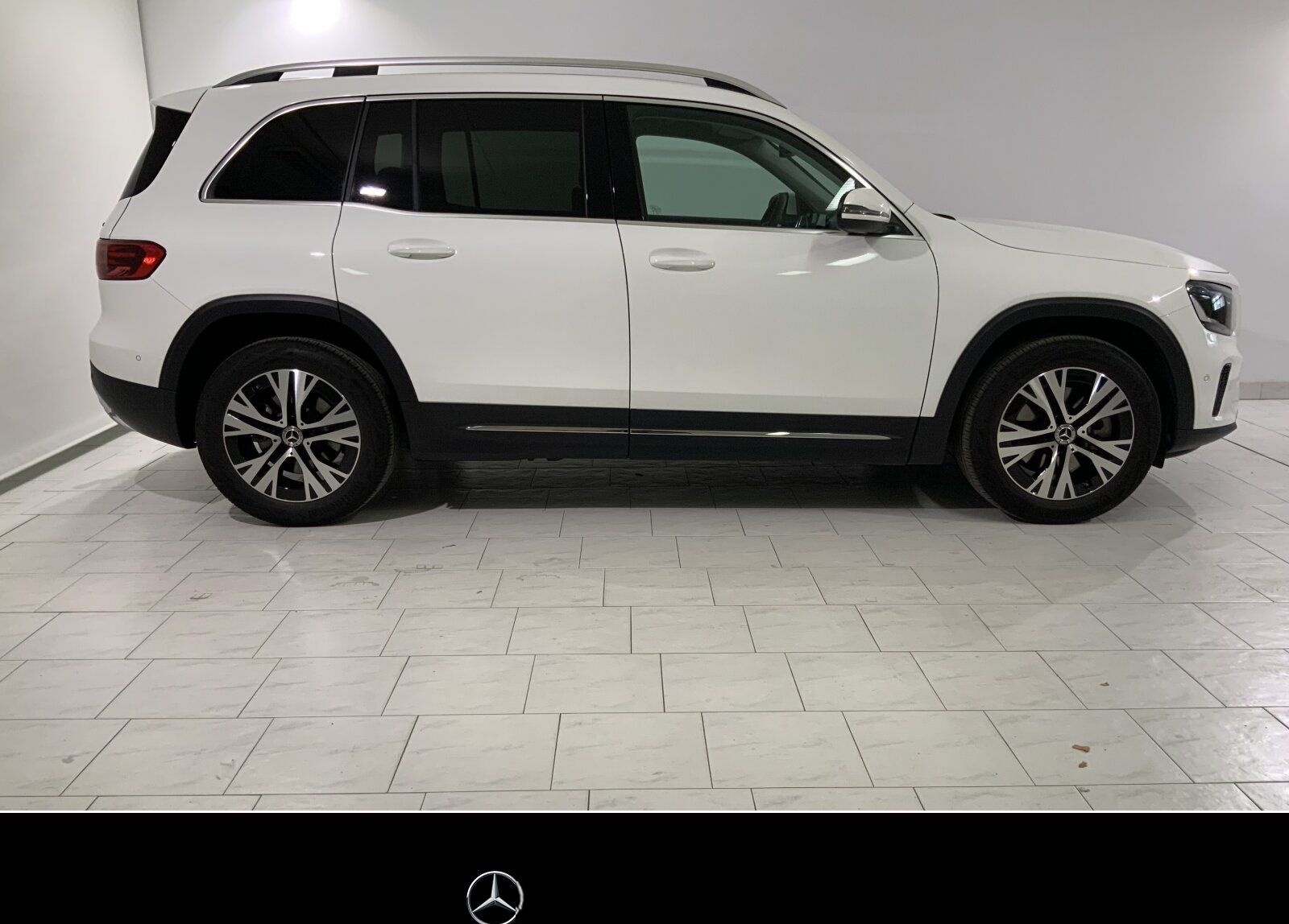Mercedes-Benz GLB 220 4M AHK+WinterP+el.Heckk+LED+Apple+RfK foto 2