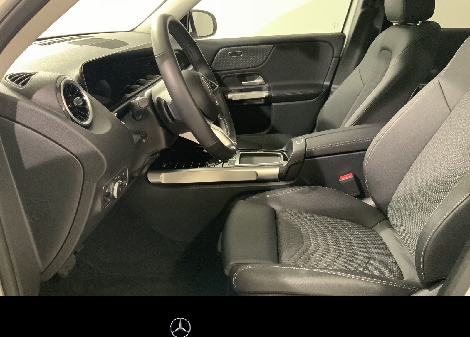 Mercedes-Benz GLB 220 4M AHK+WinterP+el.Heckk+LED+Apple+RfK foto 6