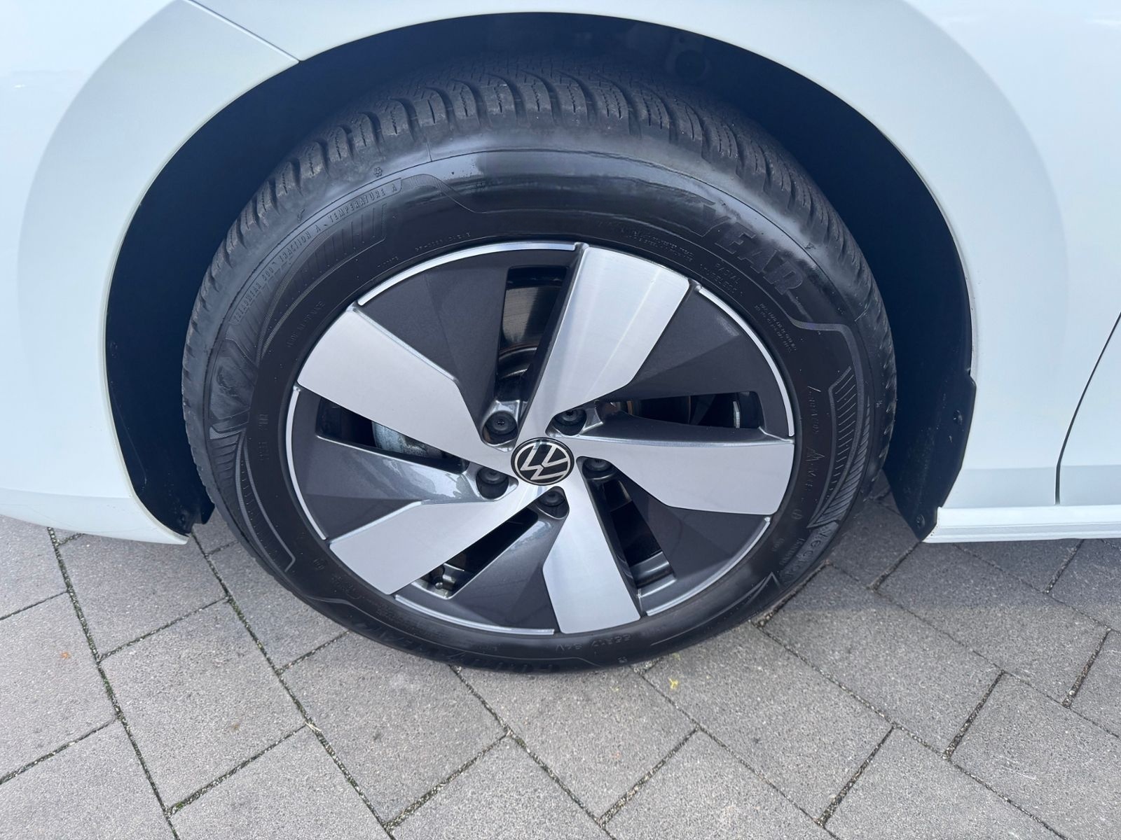 Volkswagen Passat Variant 1.5 eTSI DSG Business AHK/AREA/IQ foto 10