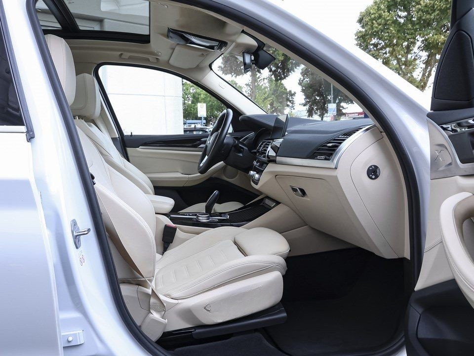 BMW X3 xDrive30i A foto 4
