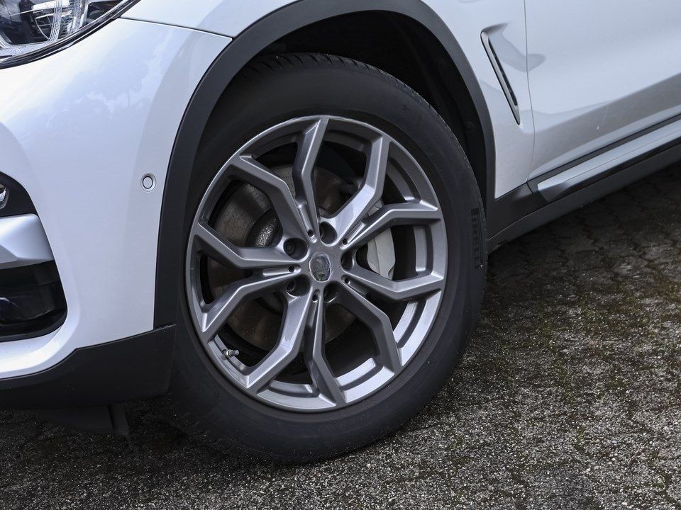 BMW X3 xDrive30i A foto 6