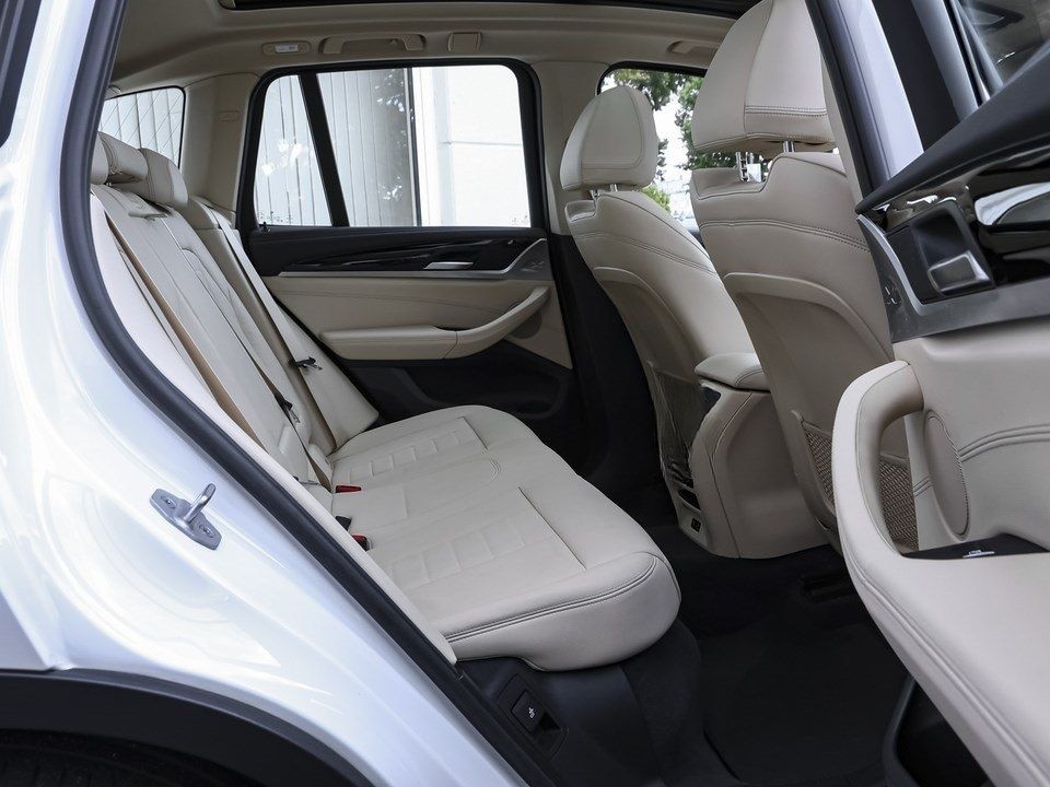 BMW X3 xDrive30i A foto 7