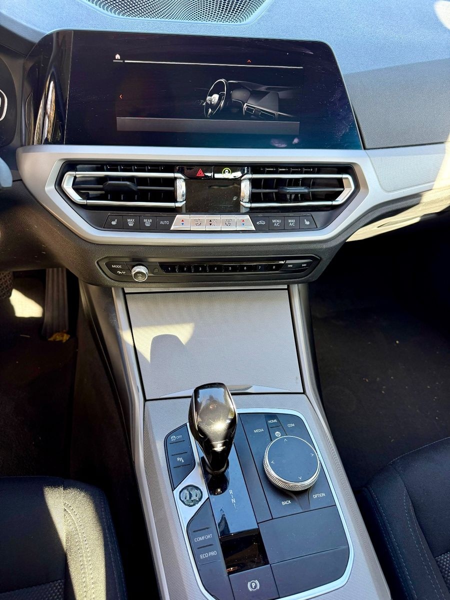 BMW 318 3 Limousine 318 d Advantage HYBRID foto 13