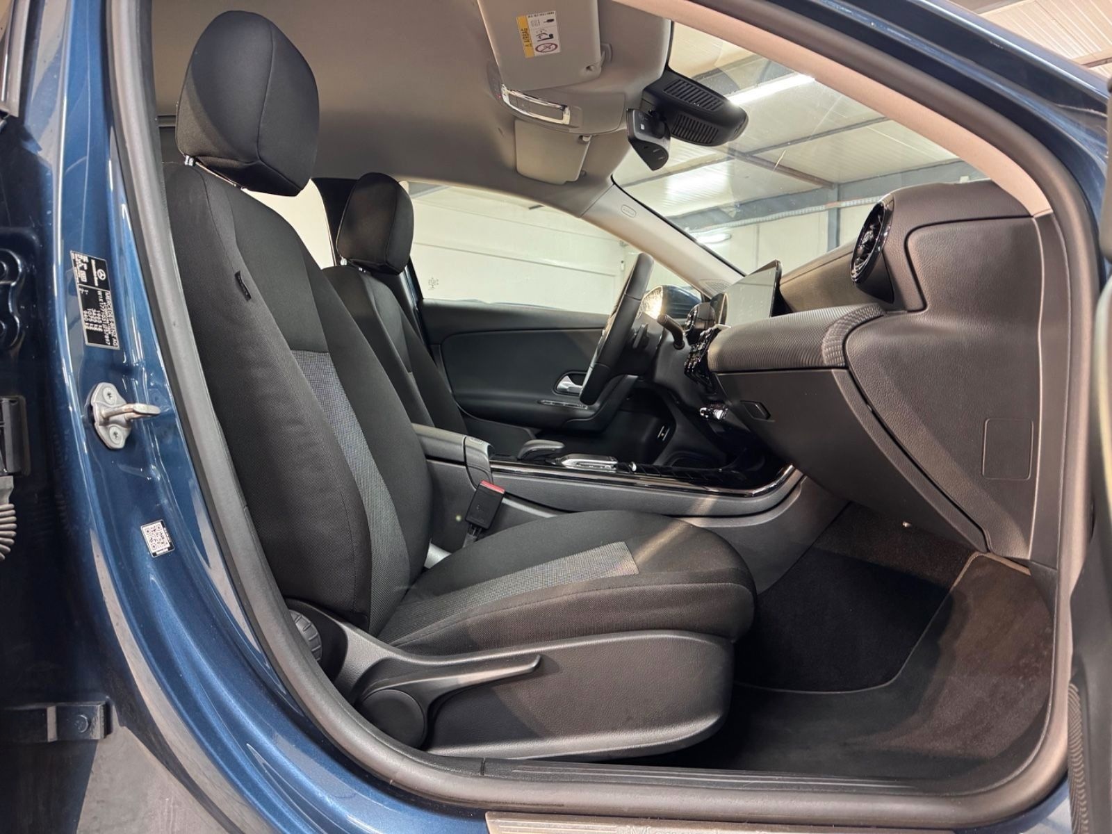 Mercedes-Benz A 180 d Lim. LED*VIR*KAME*DAB*SPUR*MBUX*1.HAND foto 7