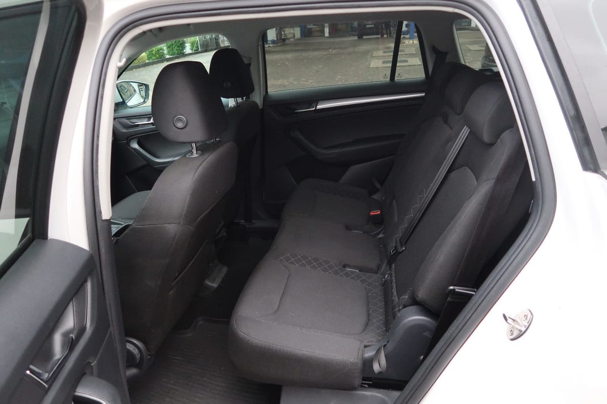 Skoda Kodiaq 2.0 TSI DSG 4x4 *7-SITZER *KLIMA *TEMPOMA foto 12