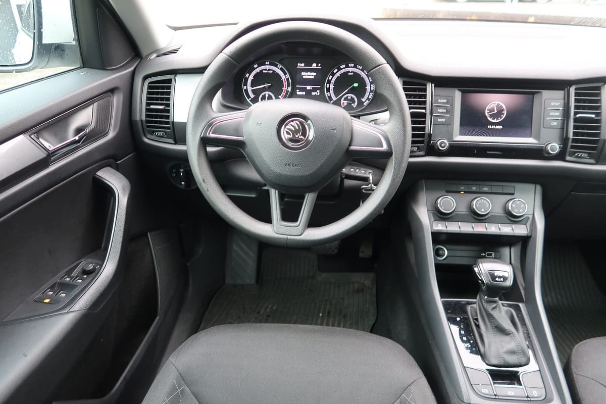 Skoda Kodiaq 2.0 TSI DSG 4x4 *7-SITZER *KLIMA *TEMPOMA foto 14