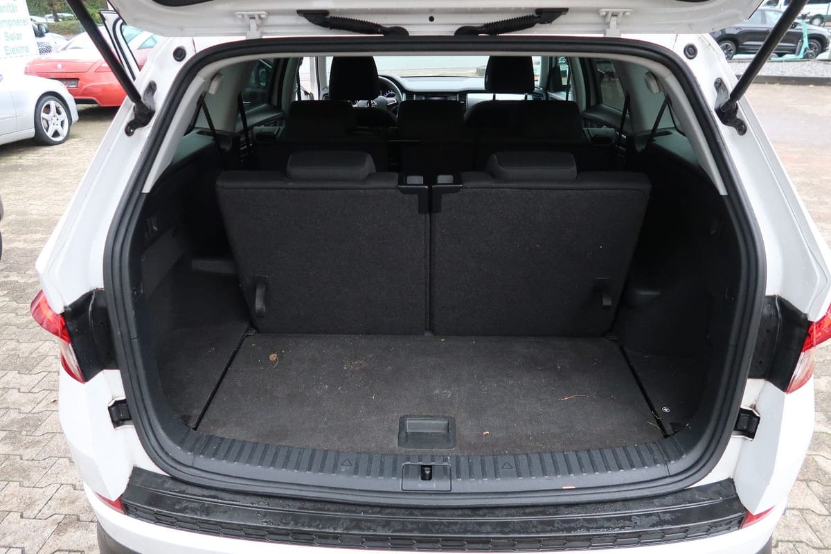 Skoda Kodiaq 2.0 TSI DSG 4x4 *7-SITZER *KLIMA *TEMPOMA foto 19