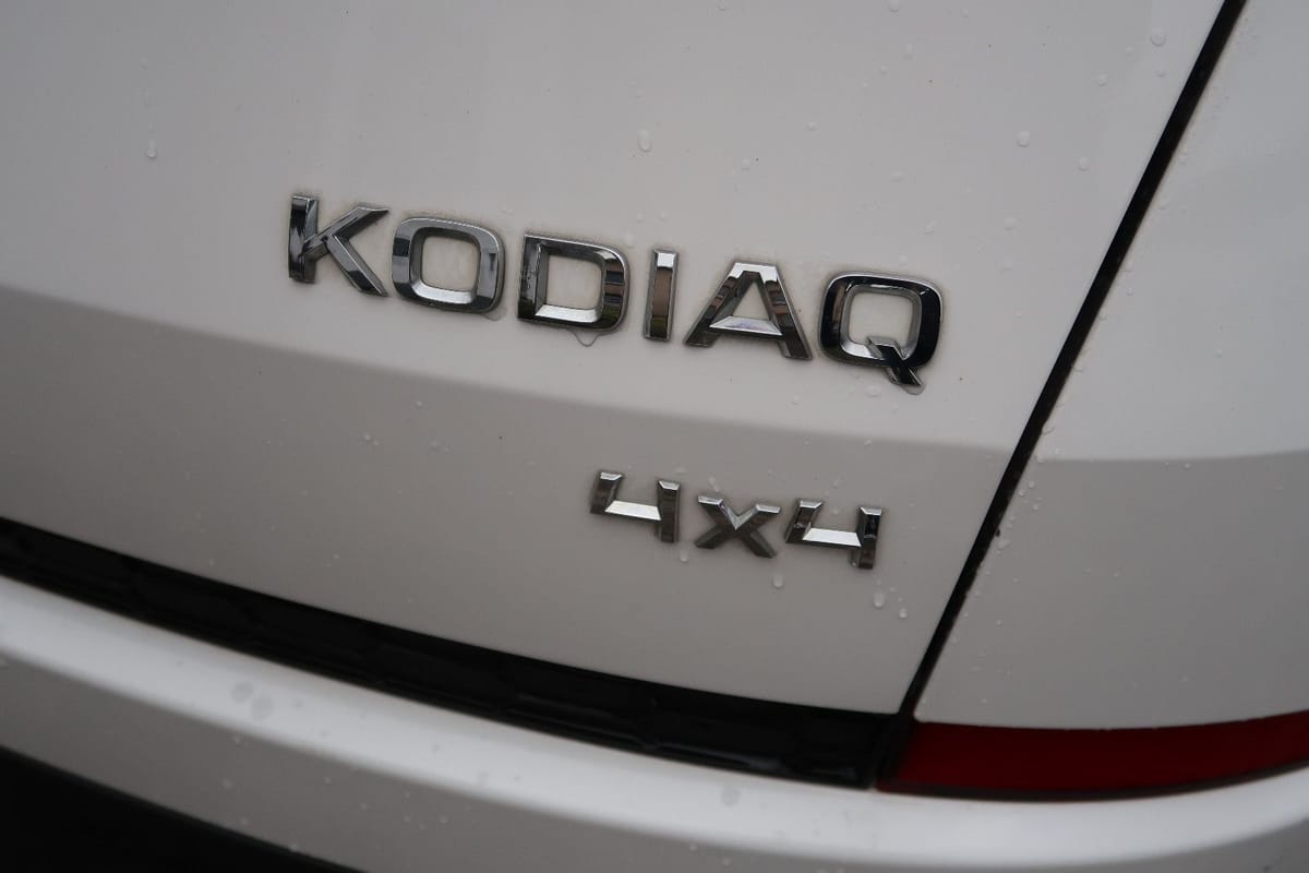 Skoda Kodiaq 2.0 TSI DSG 4x4 *7-SITZER *KLIMA *TEMPOMA foto 8