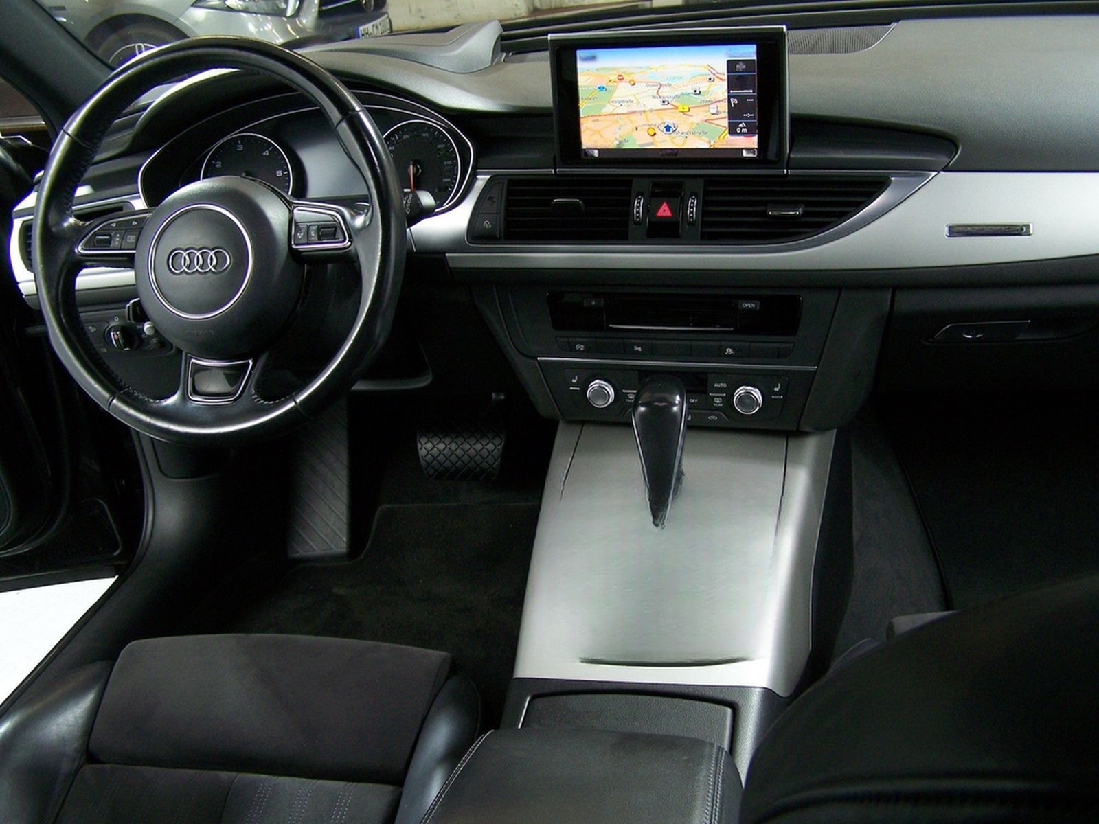 Audi A6 Avant 3.0 TDI quattro BOSE+HEAD+KAM+NAV+AMB foto 12