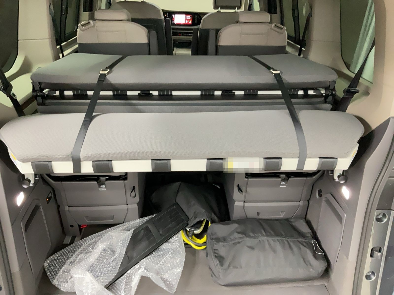 Volkswagen T7 Multivan Style (AHK.Sitzheizung.Navi) KR 4M 1 foto 19
