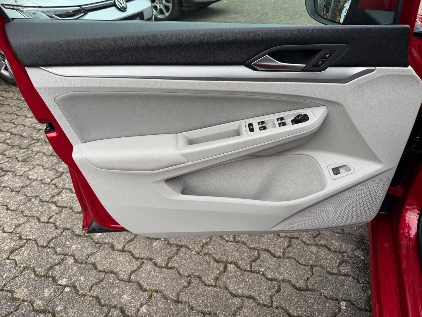 Volkswagen Golf Variant VIII Life 1.5 TSI LED Navi AHK ACC  foto 15