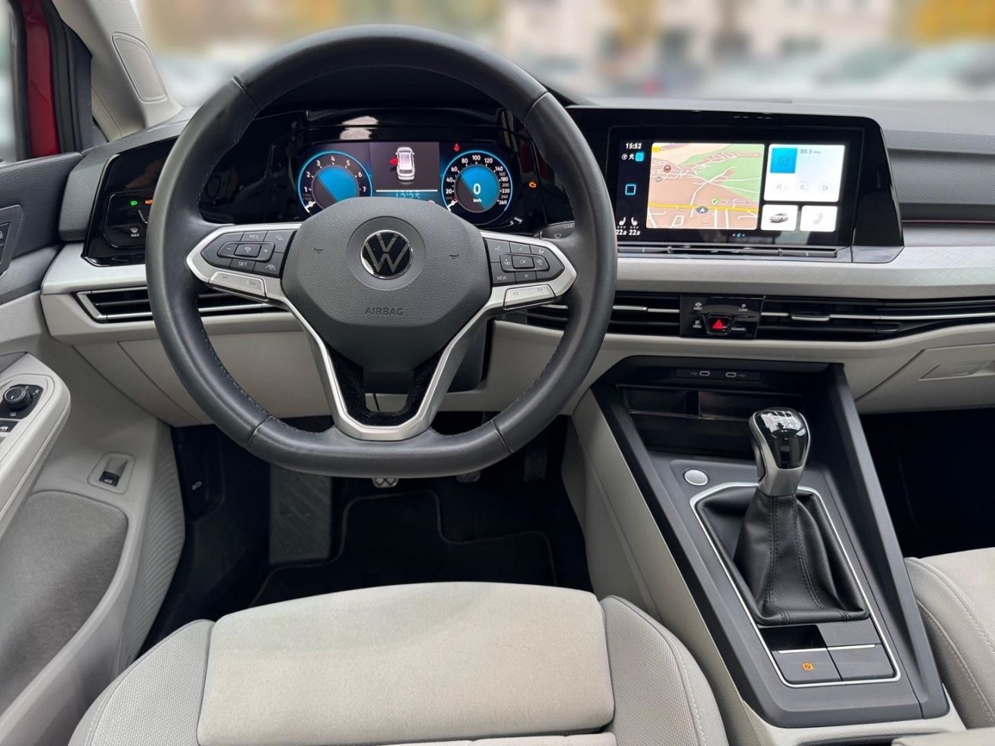 Volkswagen Golf Variant VIII Life 1.5 TSI LED Navi AHK ACC  foto 16