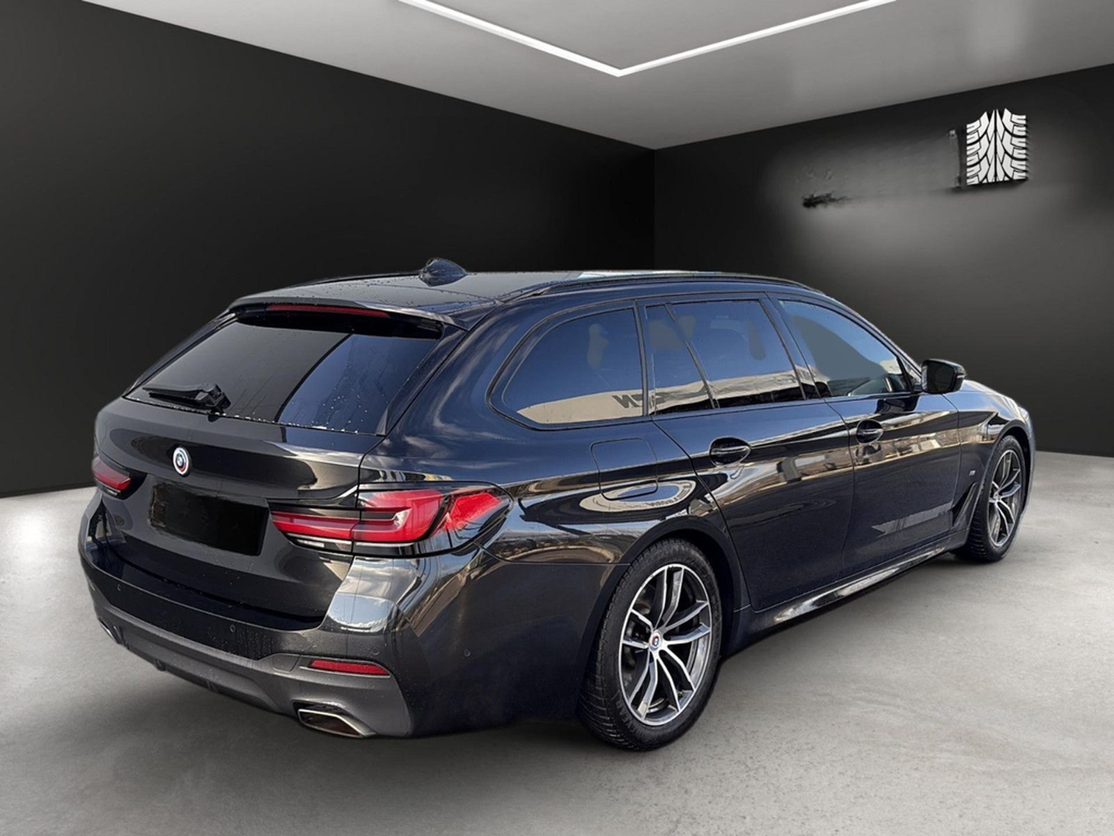 BMW 530 d M Sport Laser*Pano*HUD*HiFi*Drive+*360*4xS foto 8