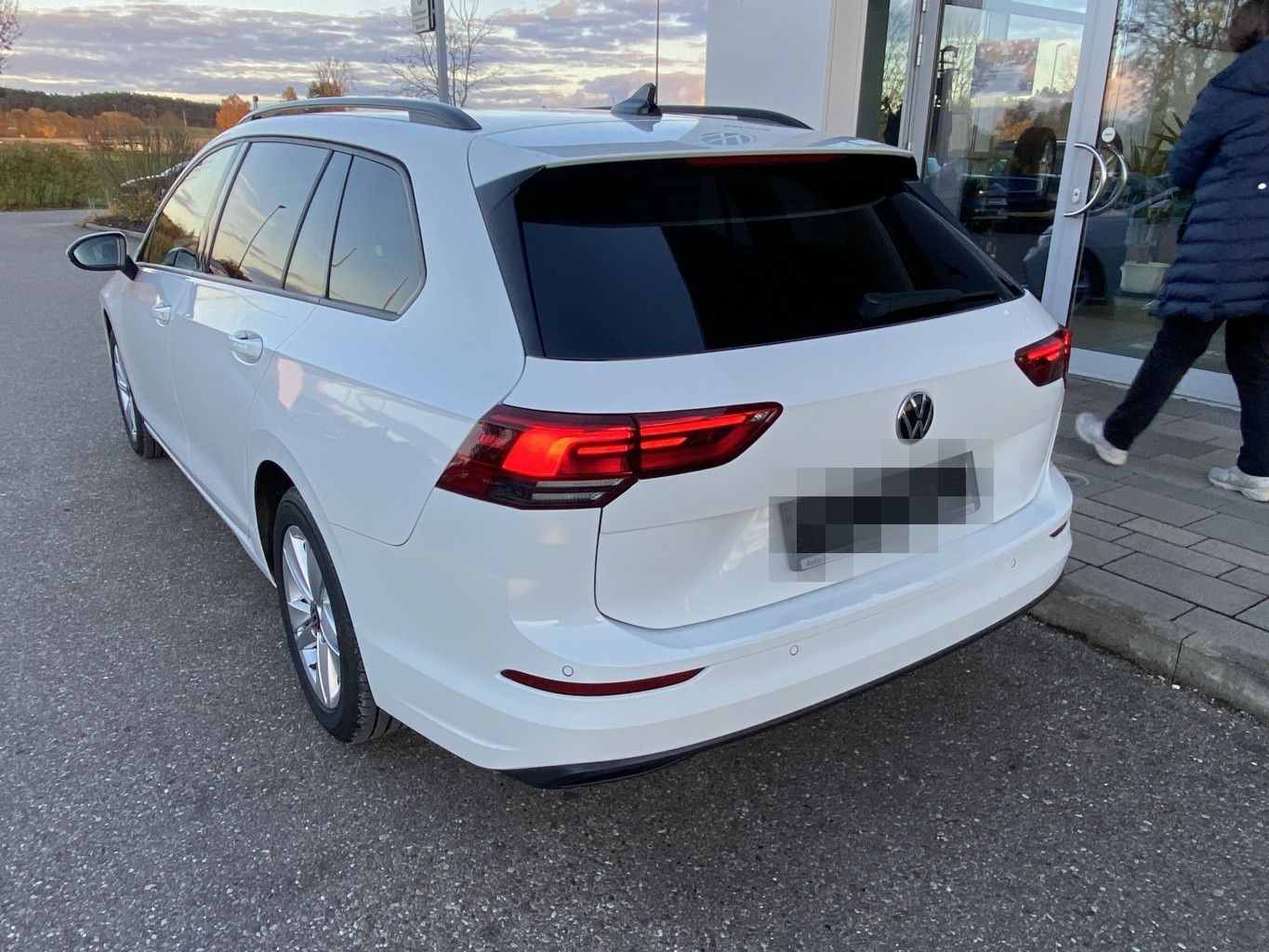 Volkswagen Golf Variant 2.0 TDI Life NAVI+LED+AHK+KAMERA+AP foto 3