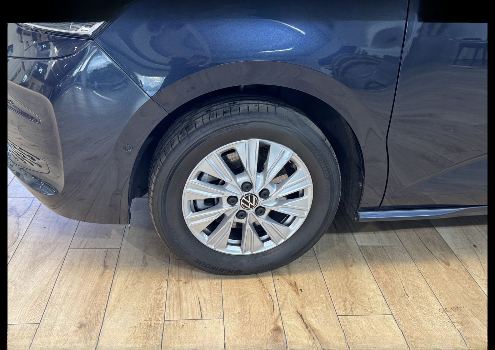 Volkswagen T7 Multivan TSI LANG*AHK*STHZ*ACC*DCC*IQ*UPE:89* foto 11