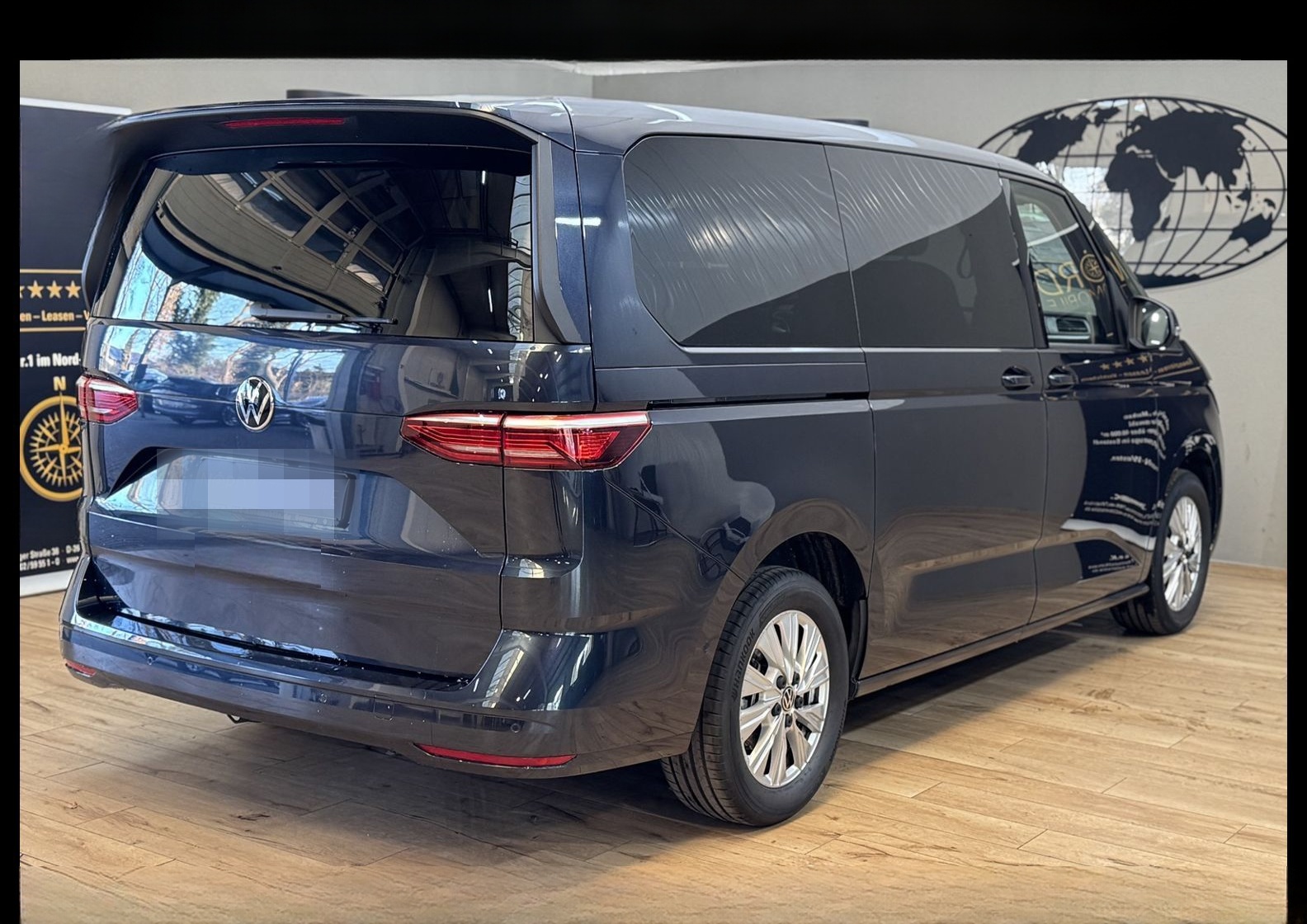 Volkswagen T7 Multivan TSI LANG*AHK*STHZ*ACC*DCC*IQ*UPE:89* foto 8