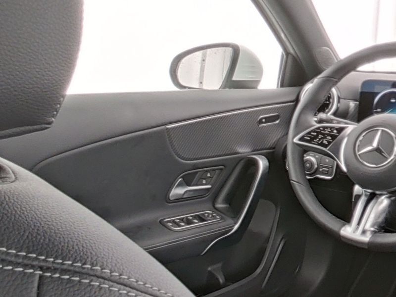 Mercedes-Benz A 200 PROGRESSIVE ADV +KAMERA+LED+WI-PAKET+SMART foto 9