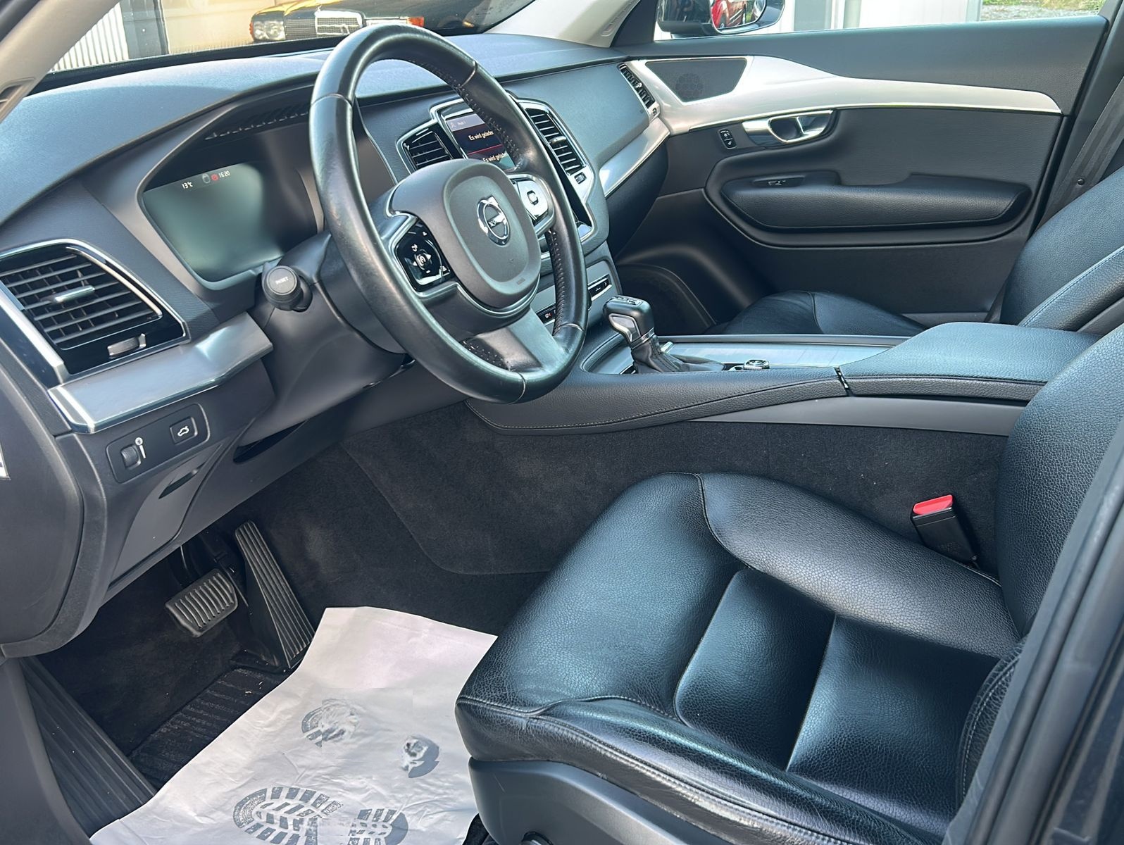 Volvo XC90 Momentum AWD foto 11