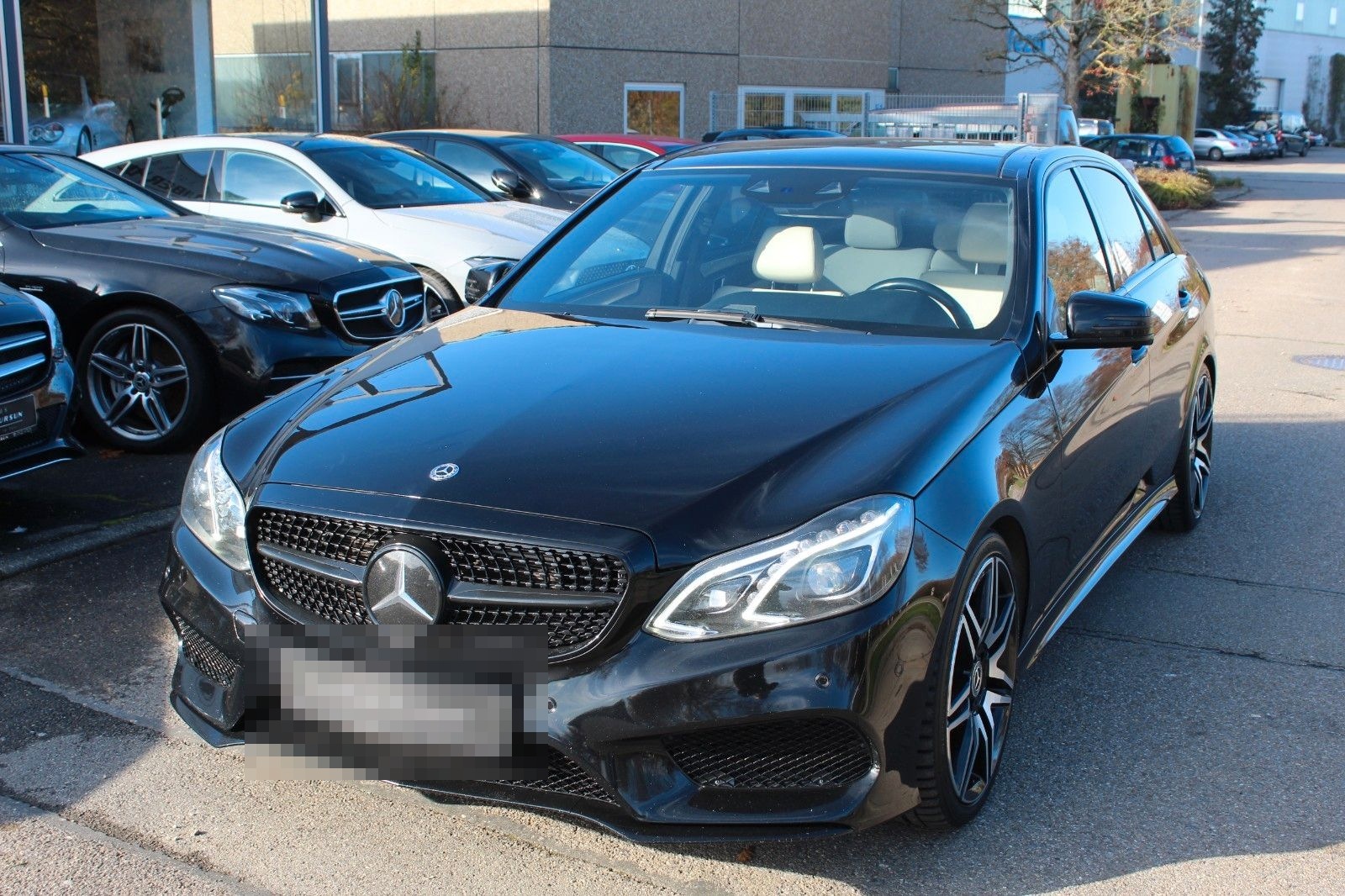 Mercedes-Benz E400 4Matic AMG foto 2
