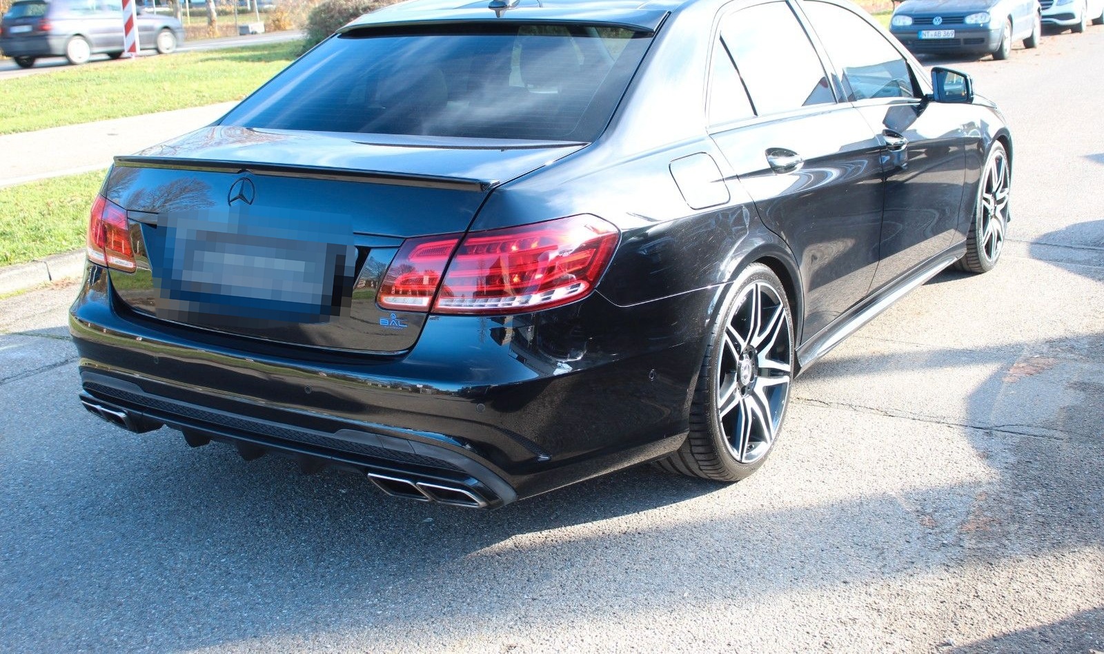 Mercedes-Benz E400 4Matic AMG foto 4