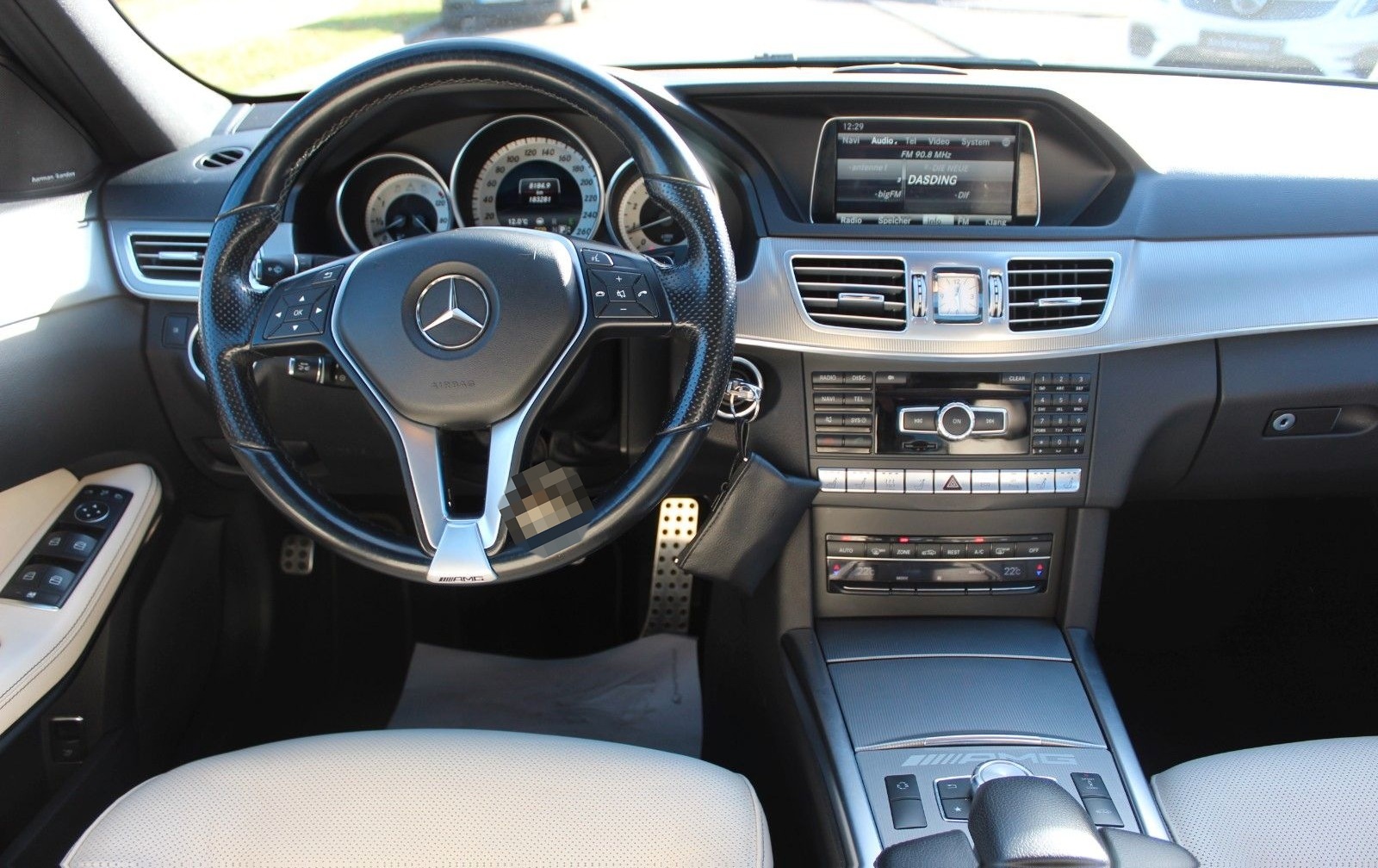 Mercedes-Benz E400 4Matic AMG foto 8