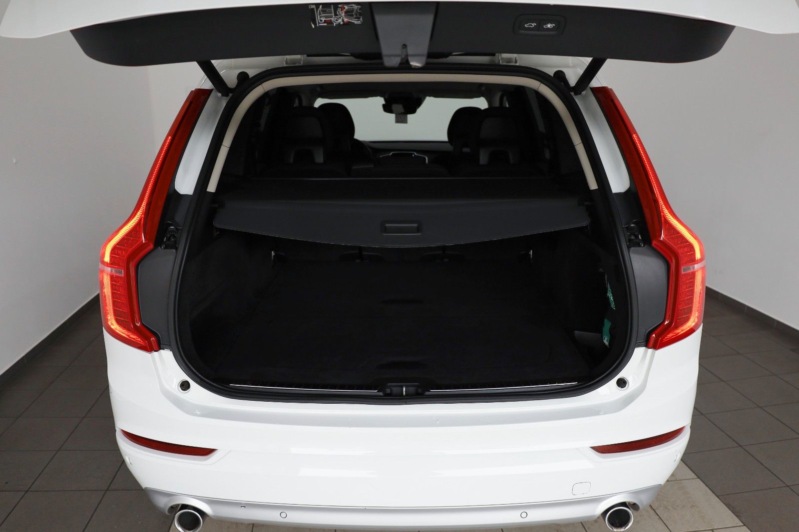 Volvo XC90 Momentum AWD, Kamera, Navi, LED foto 23