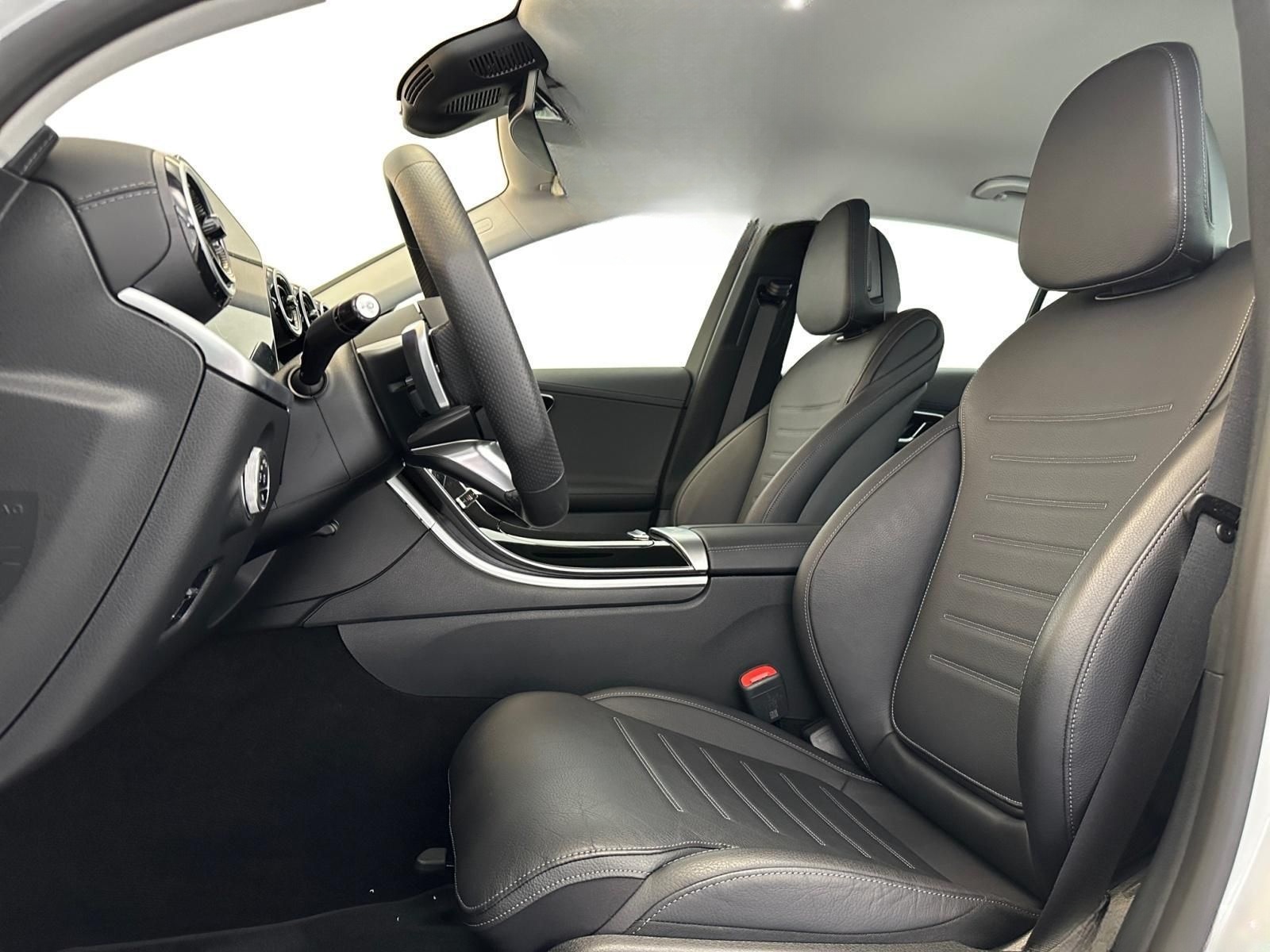 Mercedes-Benz C 300 AMG Line Ambiente Kamera KEYLESS CarPlay foto 10
