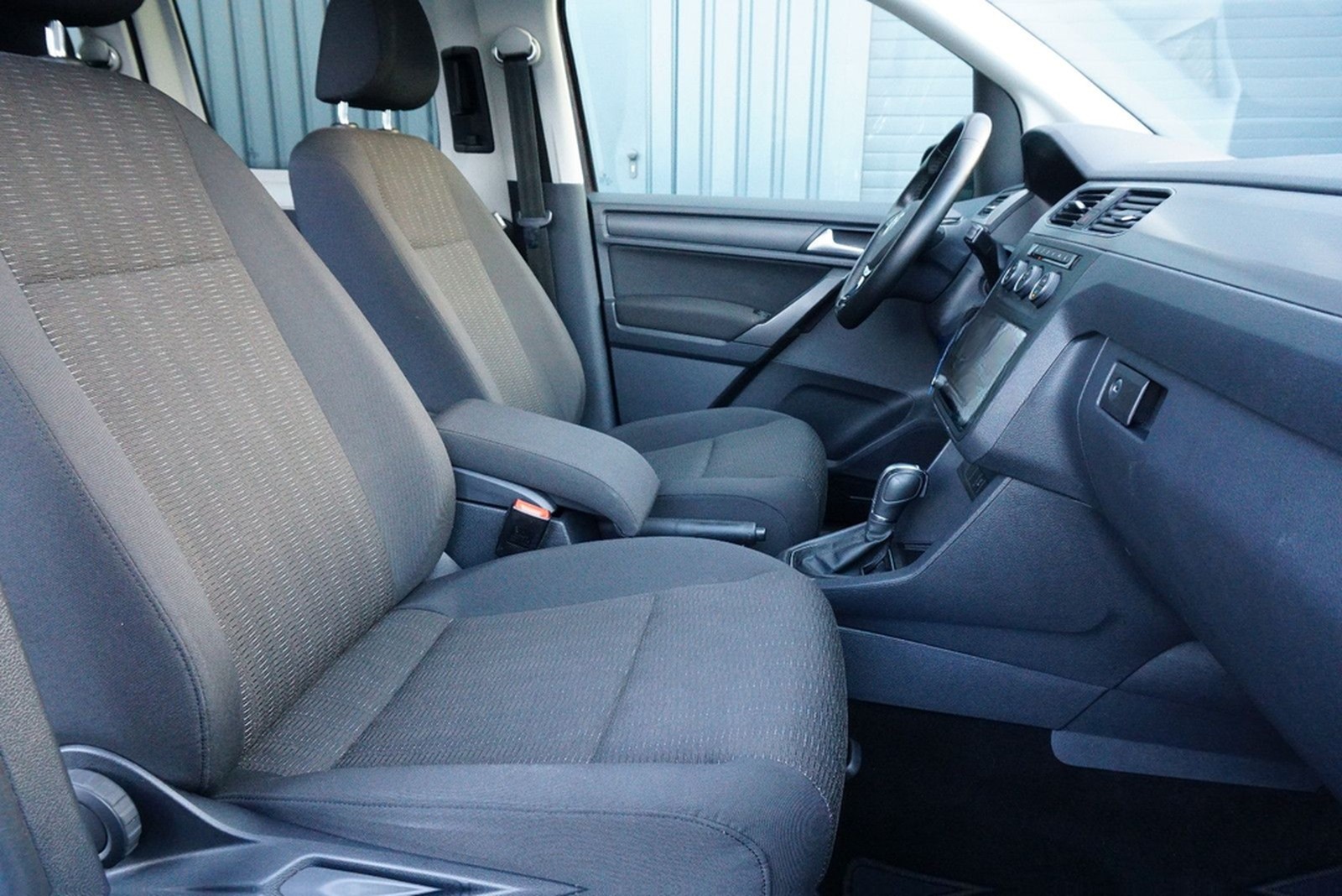 Volkswagen Caddy Maxi Behindertengerecht Rampe DSG SHZ NAVI foto 17