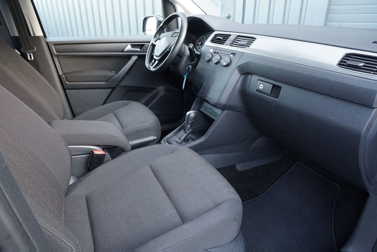 Volkswagen Caddy Maxi Behindertengerecht Rampe DSG SHZ NAVI foto 20
