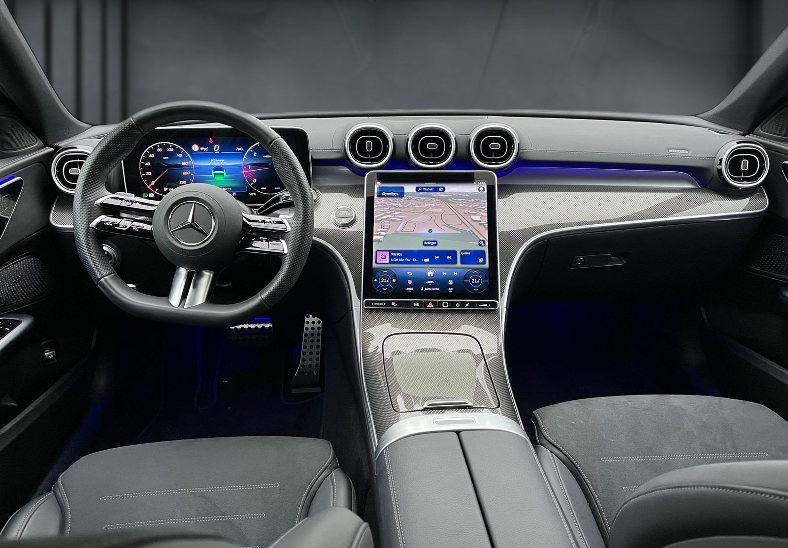 Mercedes-Benz C 300 d T AMG+MBUX+Ambiente+CarPlay+KAMERA+AHK foto 11