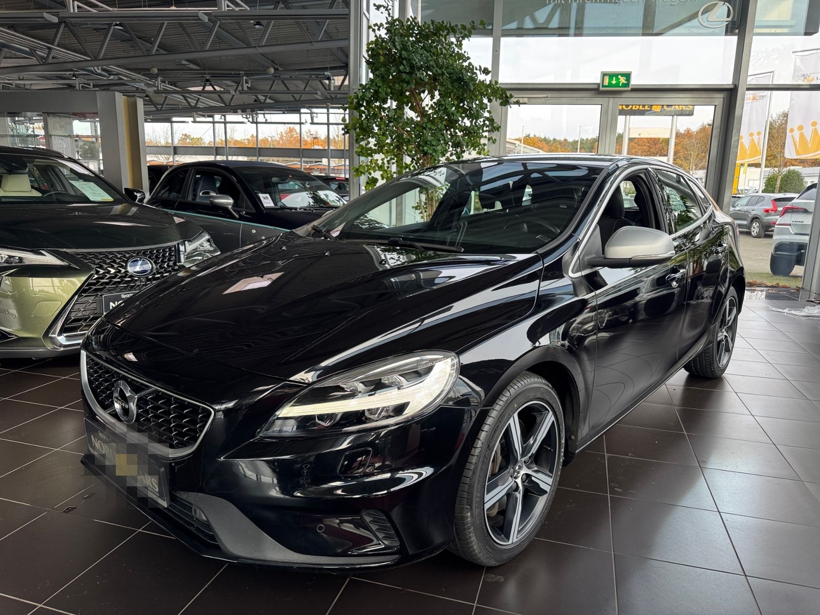 Volvo V40 T3 Geartronic R Design LED ALU foto 3