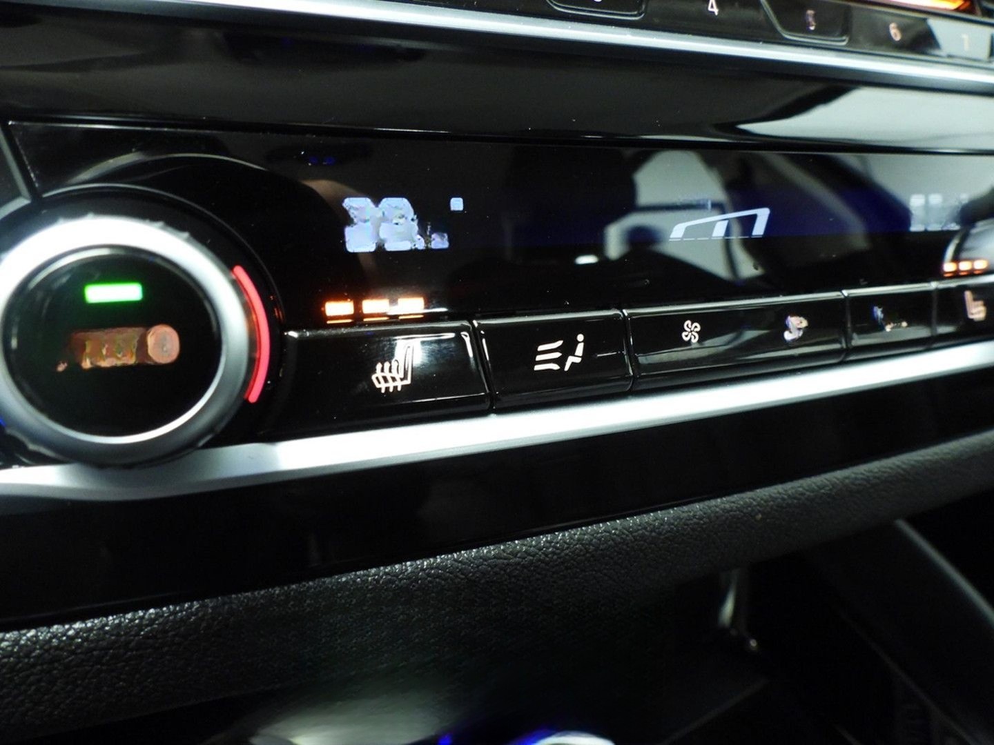 BMW X4 xDrive30i | LED | Leder | HUD | AHK | Sportsi foto 26