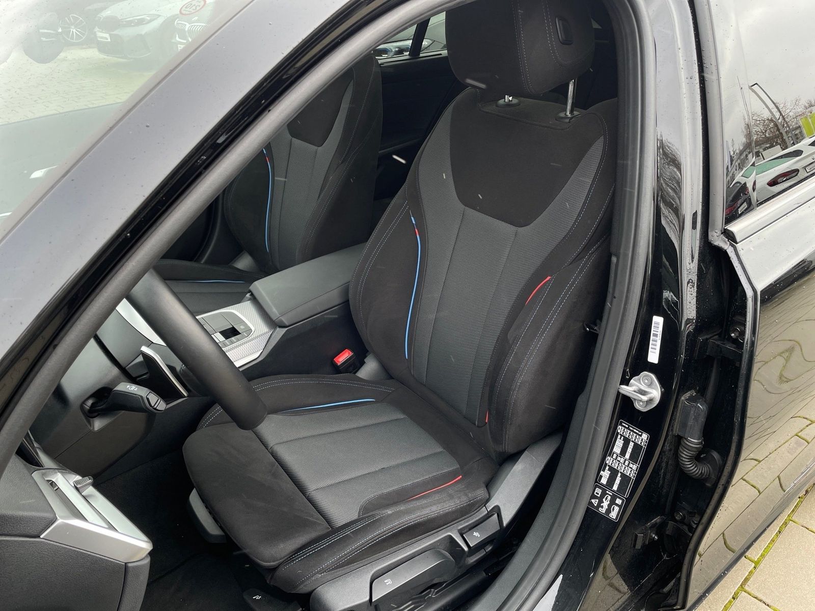 BMW 320d xDrive Touring M Sport Pano LC Prof. ACC AH foto 11