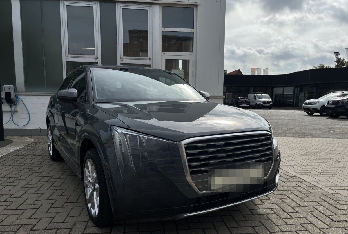 Audi Q2  35 TDI sport *AHK *SHZ foto 4