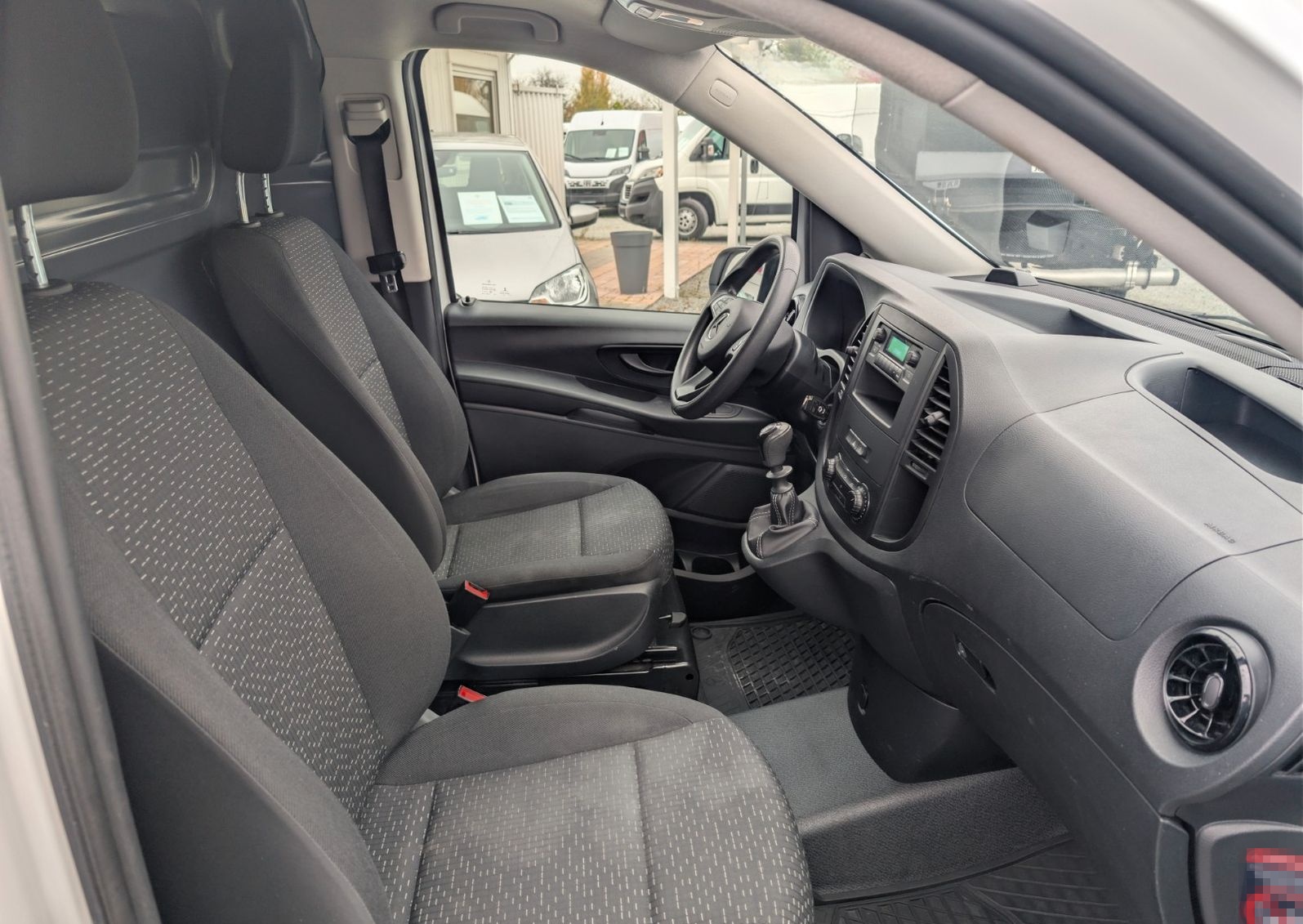 Mercedes-Benz Vito Kasten 114 CDI Lang Klima PDC foto 9