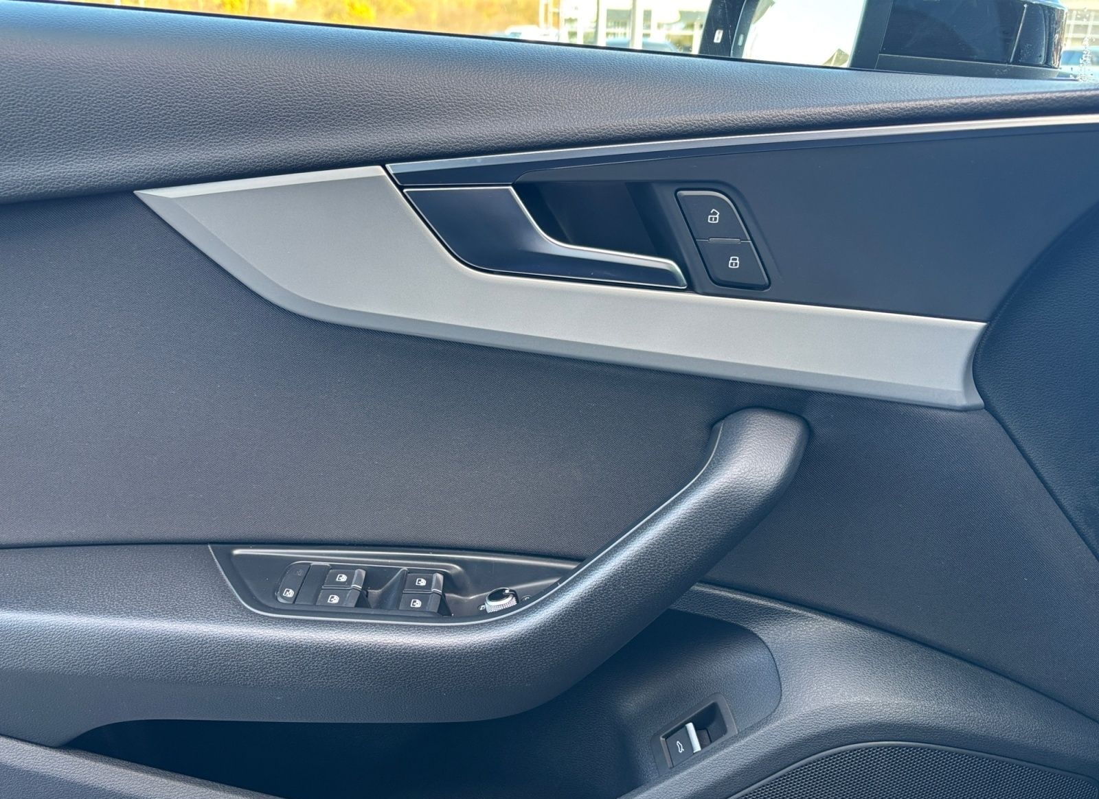 Audi A4 Avant 35 2.0 TDI S-tronic Navi LED ACC foto 19