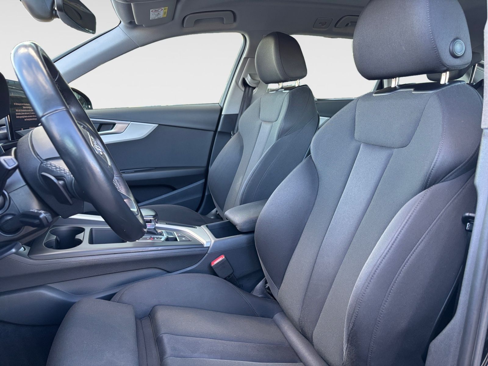 Audi A4 Avant 35 2.0 TDI S-tronic Navi LED ACC foto 8