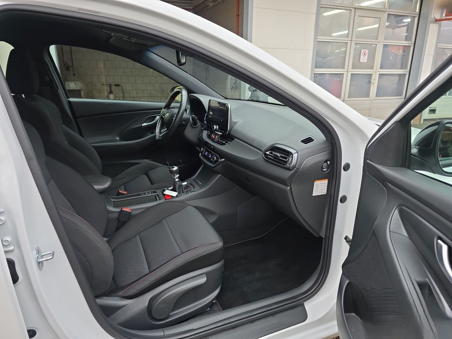 Hyundai i30 N-Line 1.5 T-GDi +48V Navi-/Assistenz-/Komfo foto 13