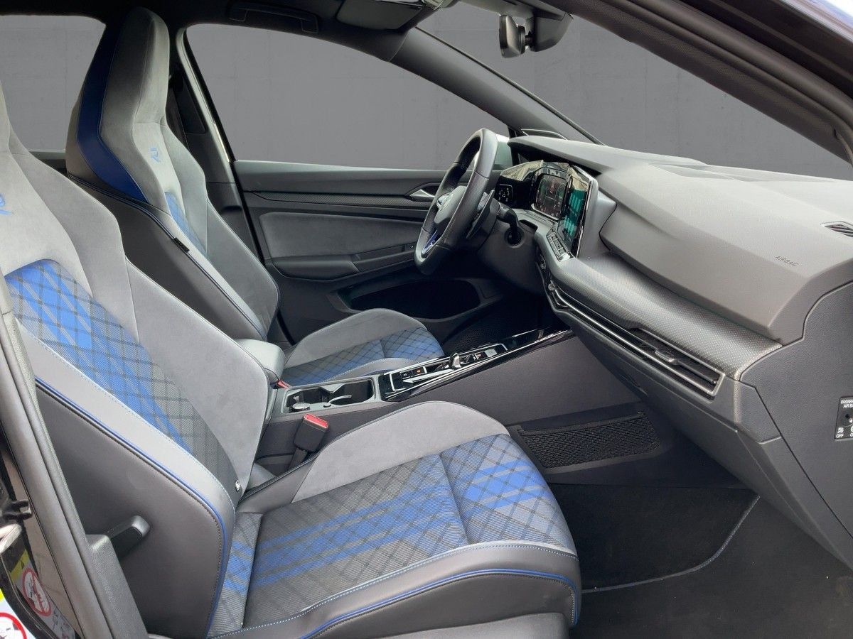 Volkswagen Golf VIII R 2.0 TSI 4M DSG LEDplus+APP+HARMAN+VC foto 12