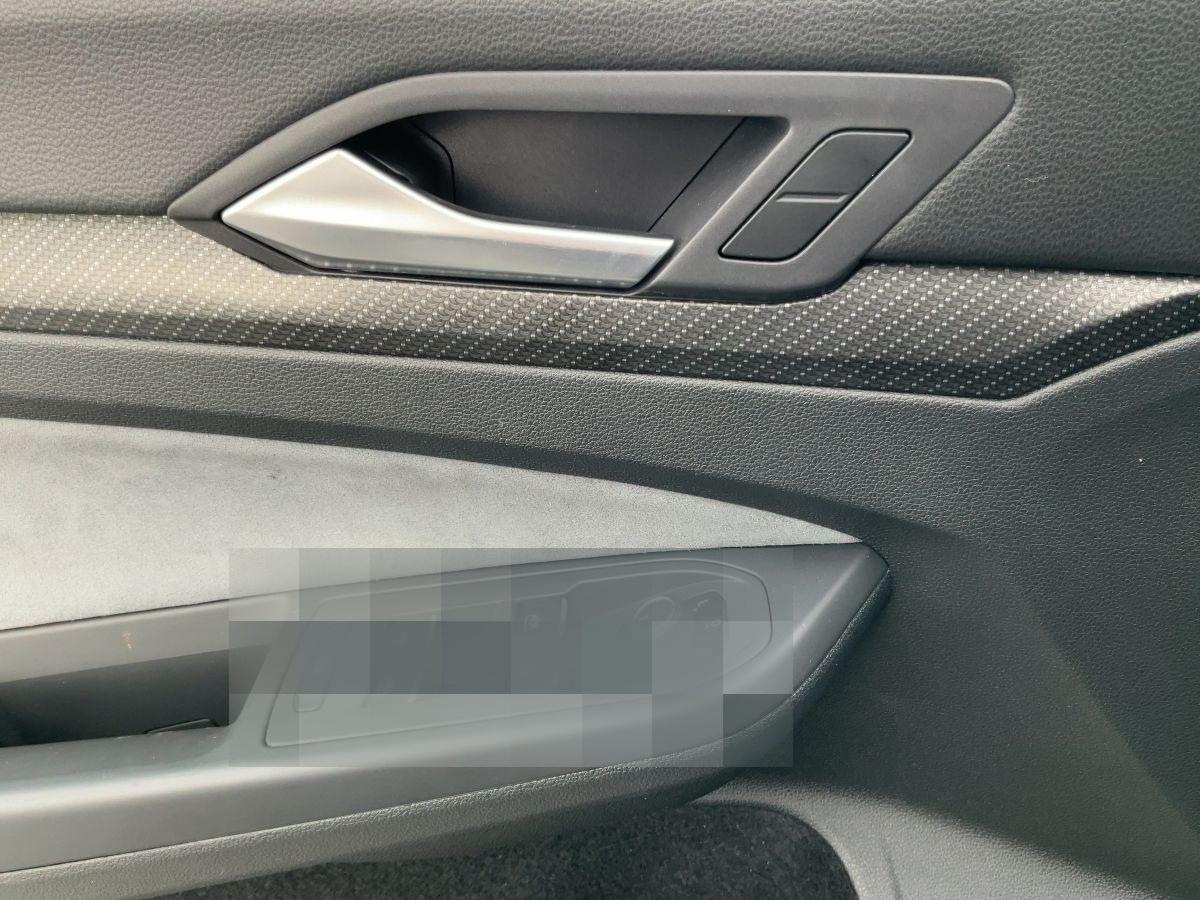 Volkswagen Golf VIII R 2.0 TSI 4M DSG LEDplus+APP+HARMAN+VC foto 15
