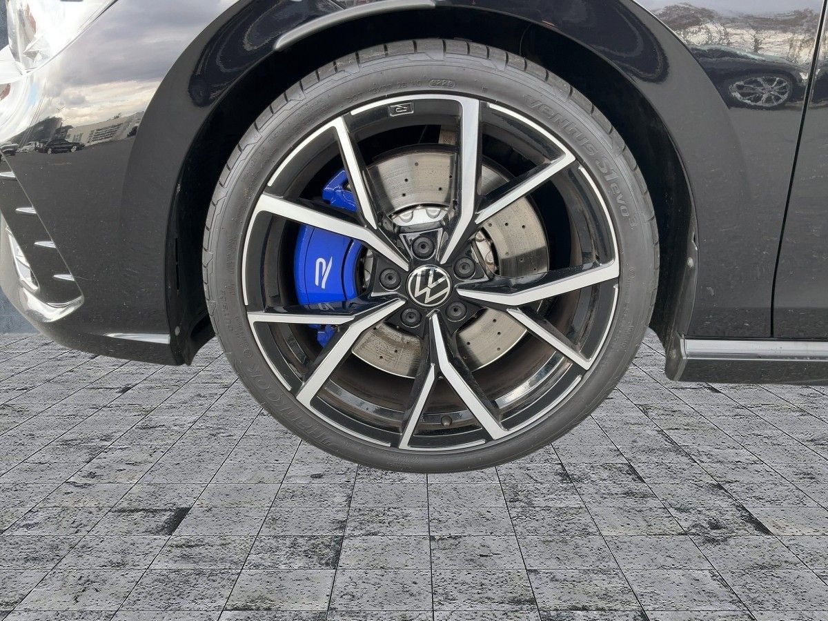 Volkswagen Golf VIII R 2.0 TSI 4M DSG LEDplus+APP+HARMAN+VC foto 8